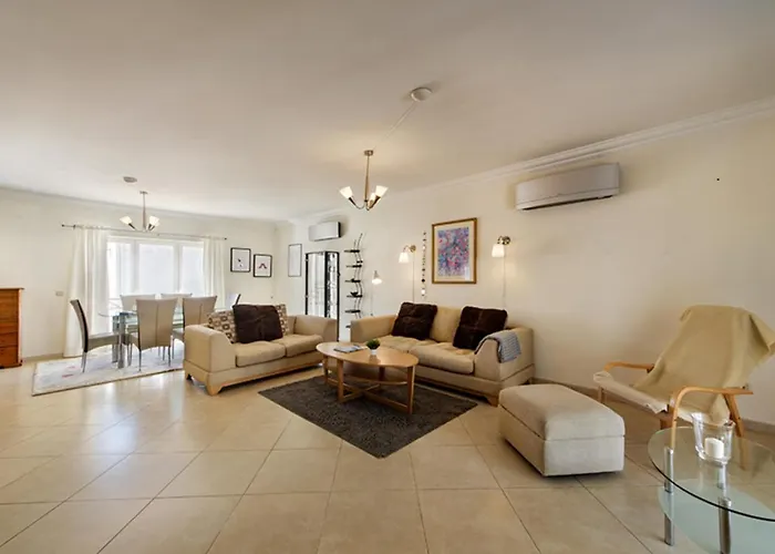 Pegada Sunset Lounge * 塔维拉