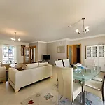 Pegada Sunset Lounge Villa