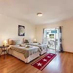 Villa Pegada Sunset Lounge *